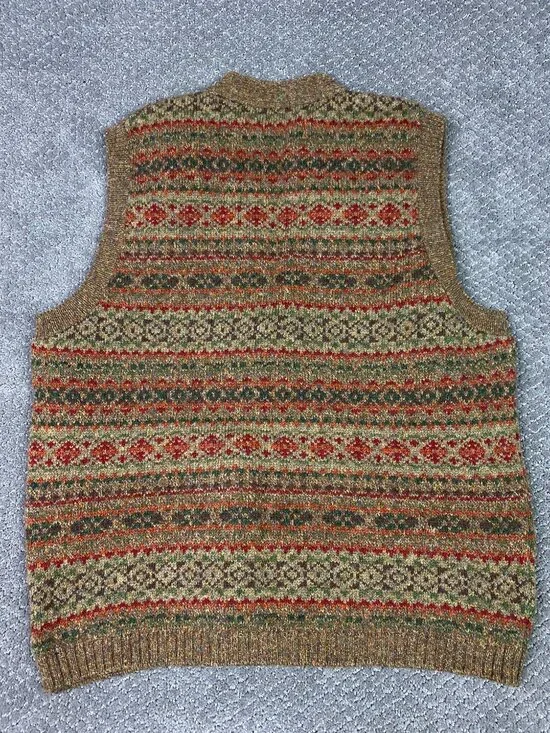 Vintage LL Bean Fair Isle Wool Cardigan Vest Sweater Men's Medium Scotland Brown - Picture 4 of 8